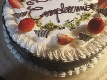 torta di compleanno