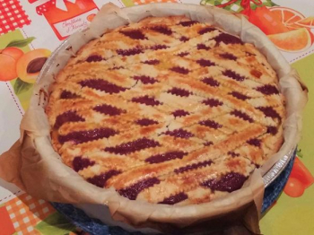 Crostata Romana Ricotta e Visciole