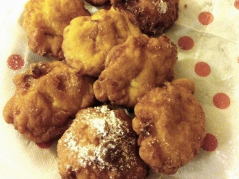 Frittelle di mele semplici