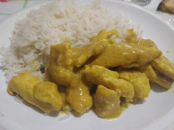 Pollo al curry con riso basmati