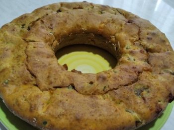 Ciambella salata integrale con verdure al vapore