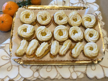 Biscotti morbidi con crema ai Mandarini