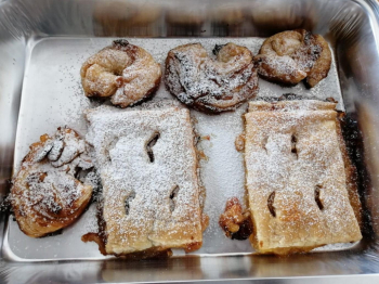 Sfogliatelle con marmellata e mandorle