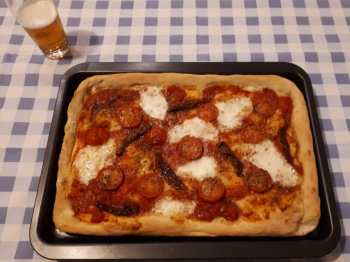 Pizza base classica ai 3 pomodori