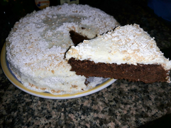 Torta al latte di cocco con mousse al cocco e cioccolato bianco