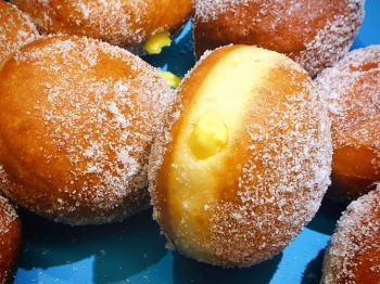 Bomboloni alla crema