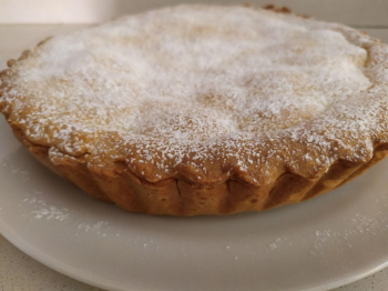 Crostata con amaretti e cioccolato