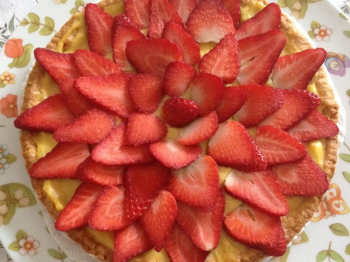 Crostata alle crema e fragole