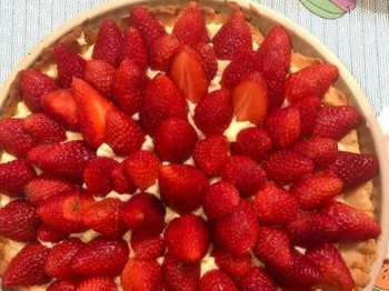 Crostata di Fragole e Crema Pasticcera