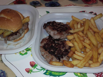 Hamburger e patatine 😜