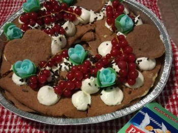 Cream Tart ai ribes