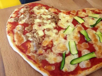 Pizza alta in teglia