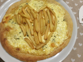 Pizza ai formaggi