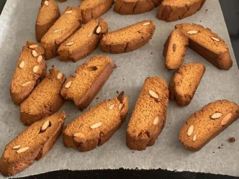 &quot;Pastette&quot; di pandoro integrali