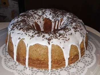 Ciambella con glassa allo zucchero