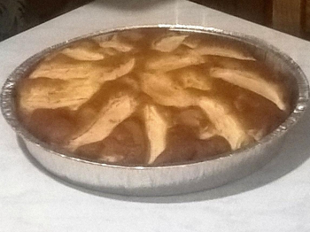 Torta di mele con confettura di albicocche