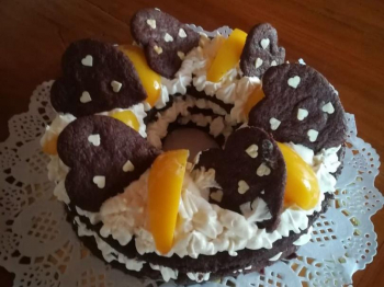 cream tart alle pesche sciroppate