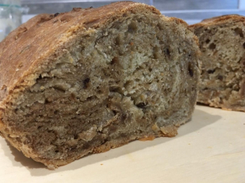 Pane alle olive nere  fatto in casa