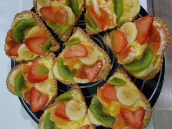 Crostatine di frutta con crema pasticcera