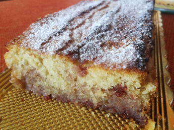 Plumcake alla panna e ciliegie