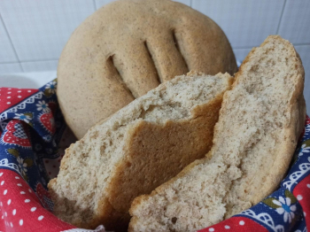 Pagnotta rustica fatta in casa