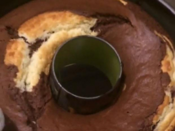 CIAMBELLONE  PANNA E CIOCCOLATO