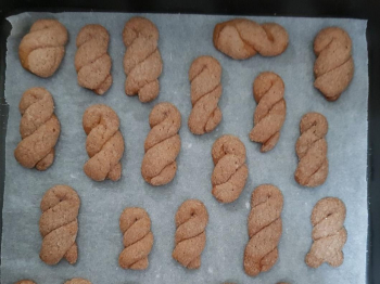Treccioline con panna nell'impasto