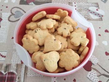 Biscotti per la colazione con gocce di cioccolato