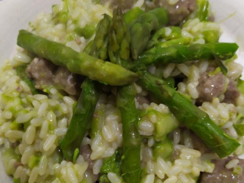 Risotto asparagi e salciccia