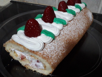 ROTOLO ALLE FRAGOLE🍓🍓🍓