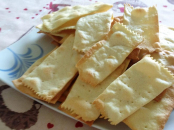 Cracker