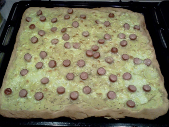 Pizza Patate lesse, Panna e Wurstel