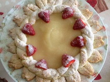 Crostata con crema al limone per la festa della mamma