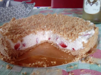 Sbriciolata alle fragole senza cottura