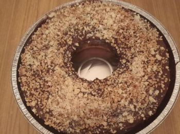 Ciambella al caffè con doppio cioccolato e mandorle