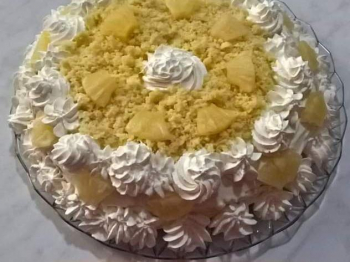 Torta mimosa con curd all'ananas