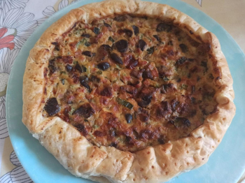 Torta salata melanzane zucchine prosciutto e formaggi