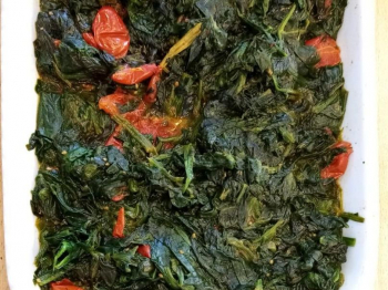 Spinaci con pomodorini