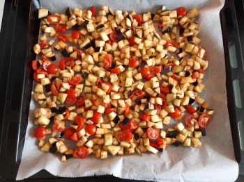 Melenzane e pomodorini al forno