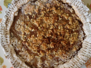 Crostata di pere, mandorle e amaretti