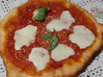 Pizza alta in teglia