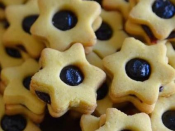 stelle con marmellata di more