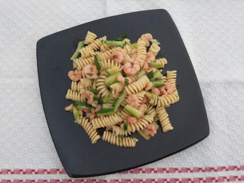 Pasta fredda zucchine e gamberetti *sprint*