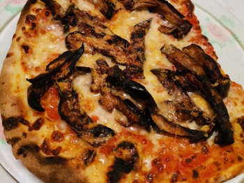 Pizza  alla parmiggiana