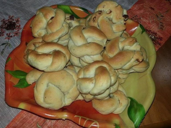 TARALLI ALLE MANDORLE E AL PEPE