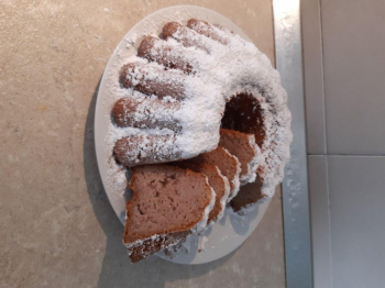 Ciambella yogurt e  fragole