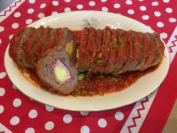Polpettone al sugo in padella