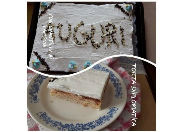 Torta diplomatica con Chantilly ai lamponi