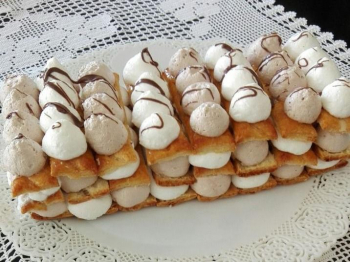Tronchetto di sfoglia panna e nutella