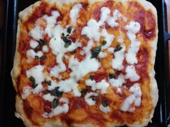 PIZZA IN TEGLIA